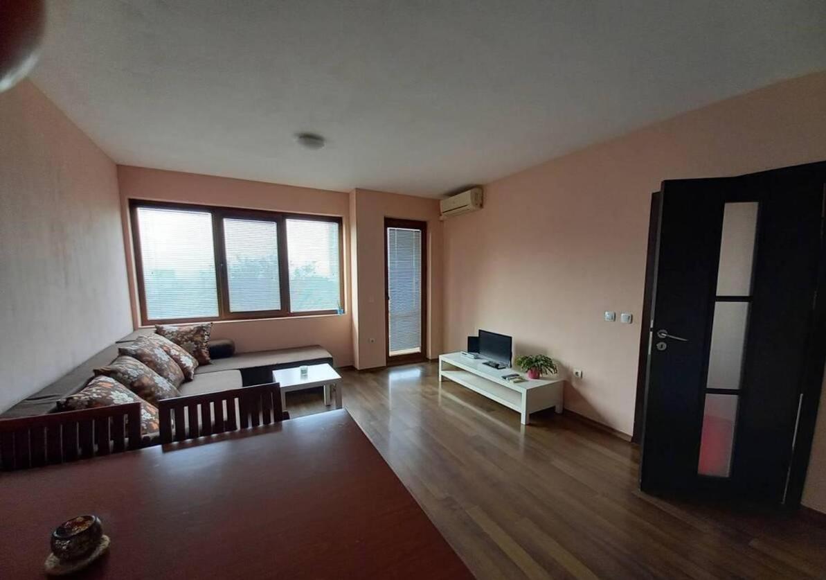 Апартамент Романтика Varna Exterior foto